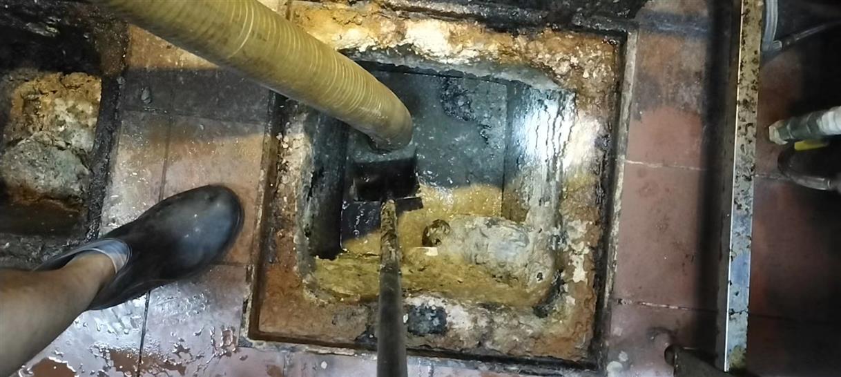 突泉污水池清理一般都有毒气，怎么预防中毒呢？