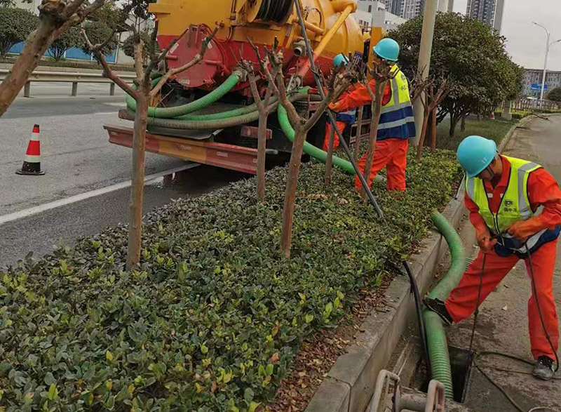 突泉市政管道清淤